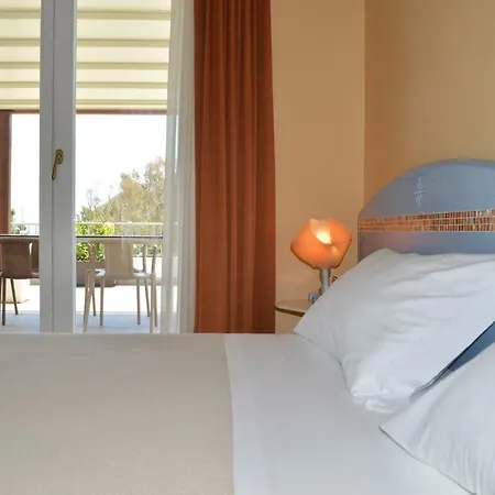 Chentu Lunas Hotel